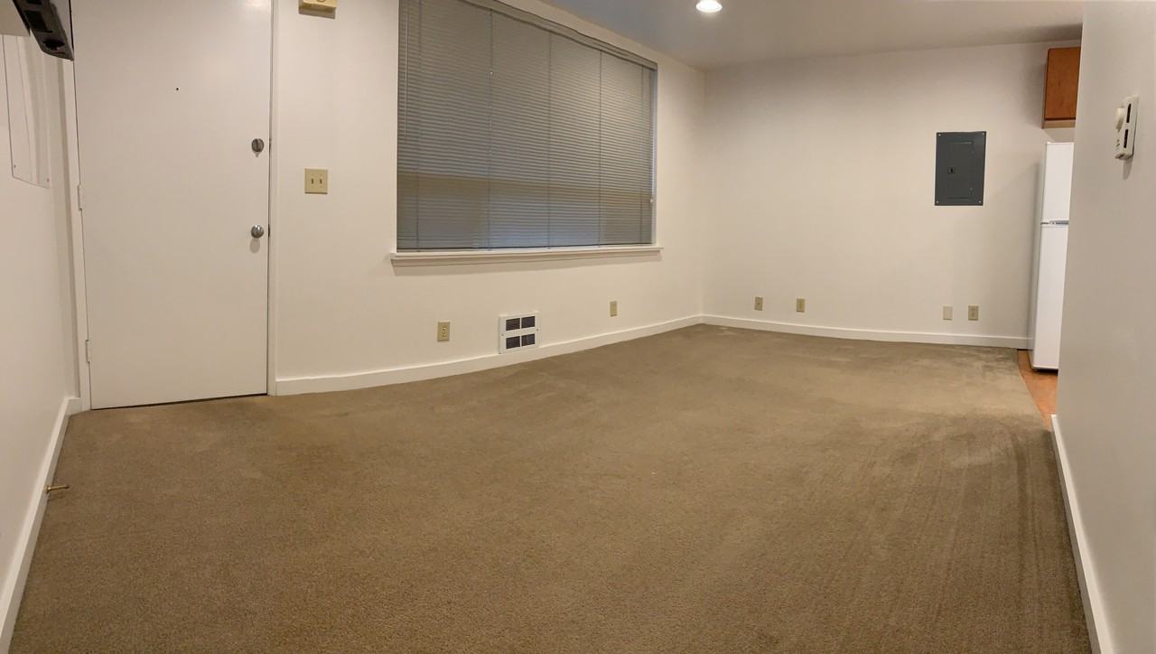 3513 Ne 95th St #2 - Photo 4 of 24