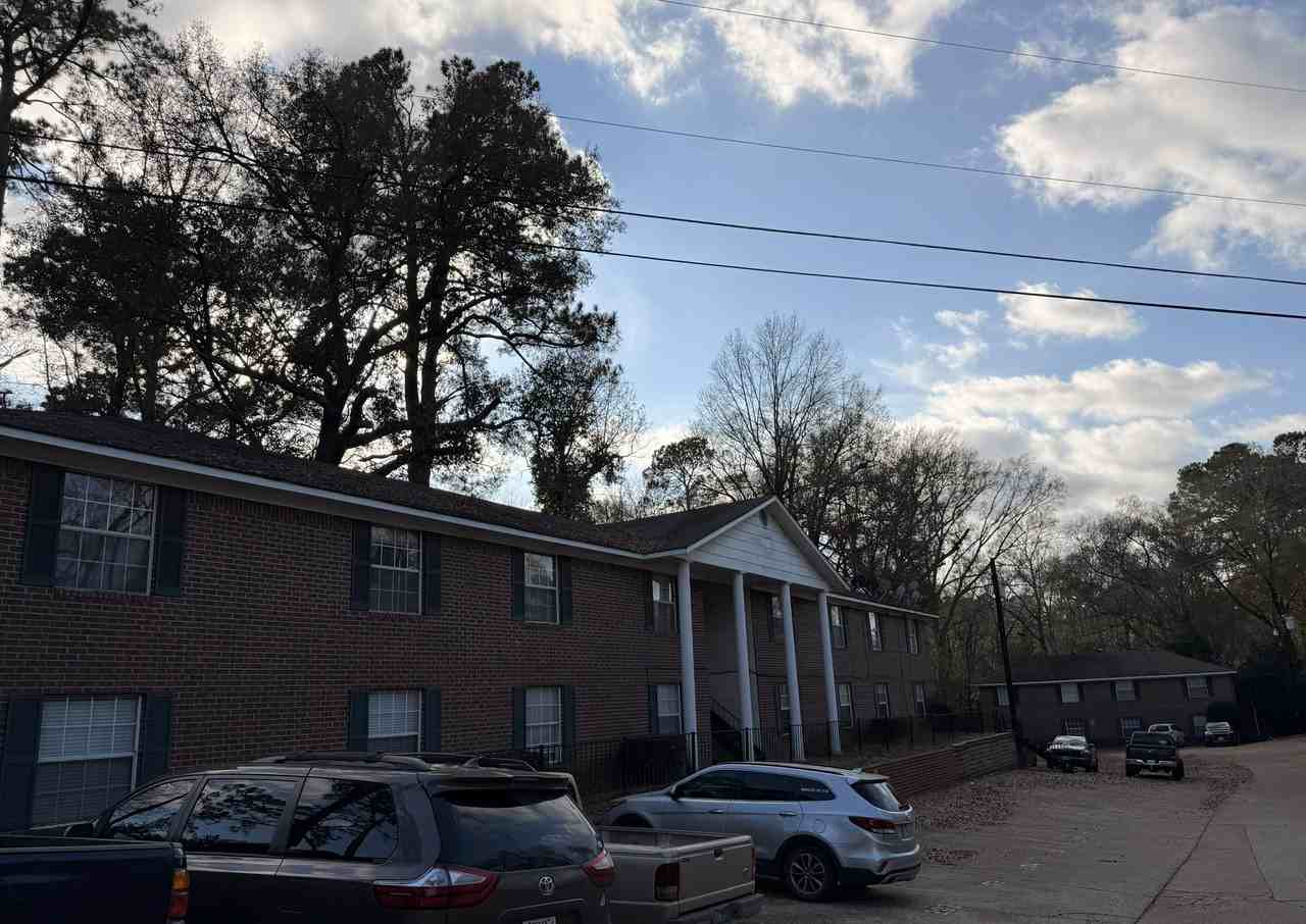 2521 Pearl St #207 - Photo 4 of 4