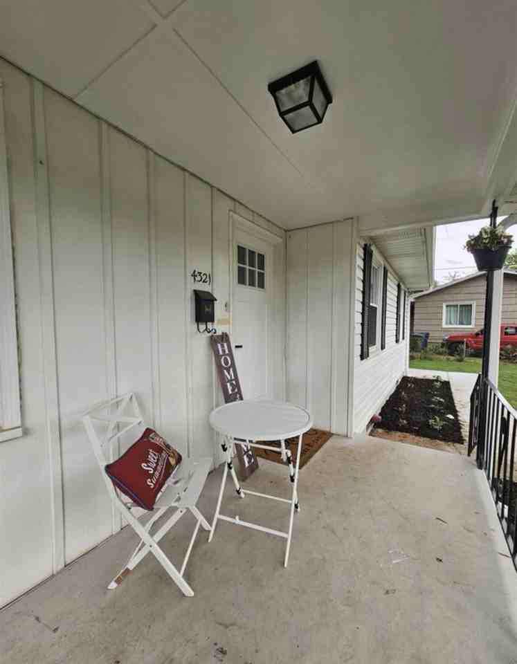 4321 Arlington Ct Nw Unit B #NA - Photo 2 of 7