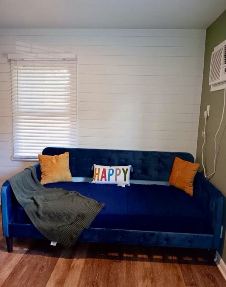 4321 Arlington Ct Nw Unit B #NA - Photo 3 of 7