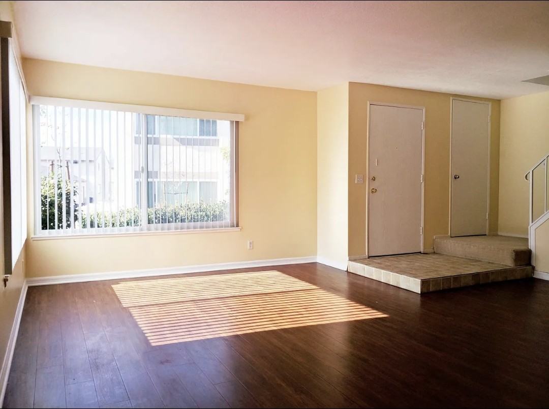 1241 Cheltenham Ln - Photo 4 of 24