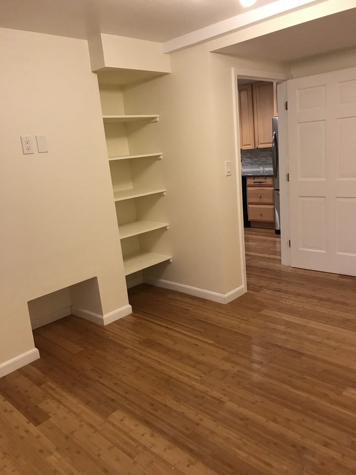 2437 Buena Vista Ave #A - Photo 7 of 11