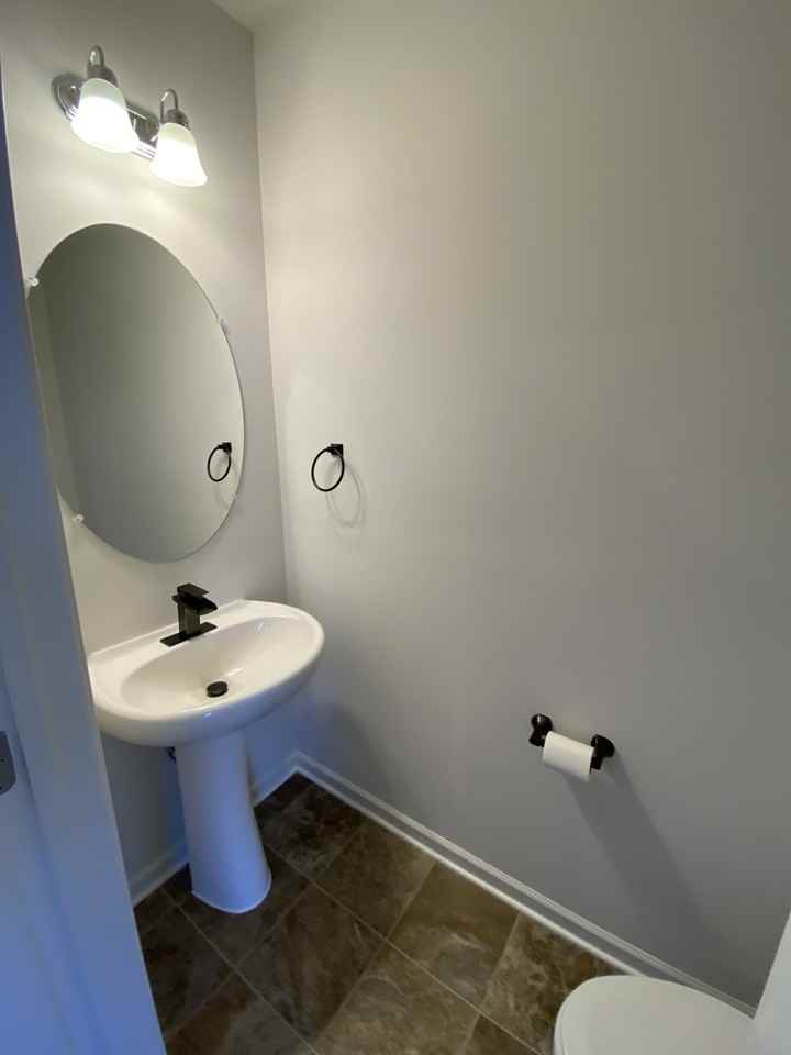 217 Crofton Ct - Photo 7 of 17