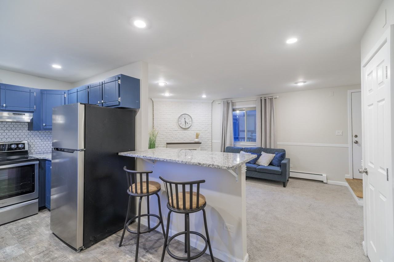 1390 Everett Ct #209 - Photo 7 of 20