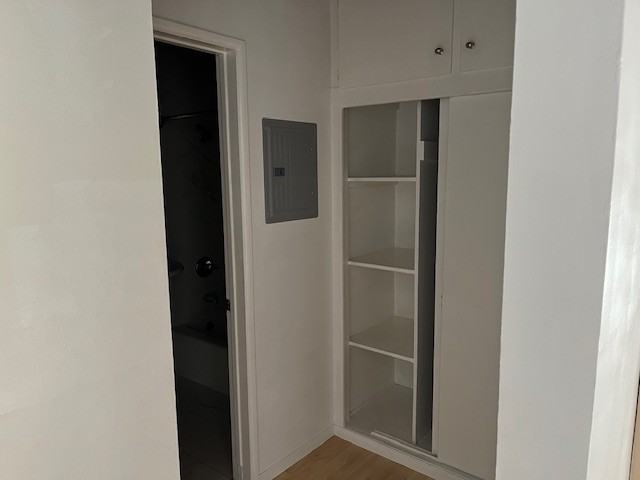 5640 N Gladys Ave #F - Photo 5 of 9