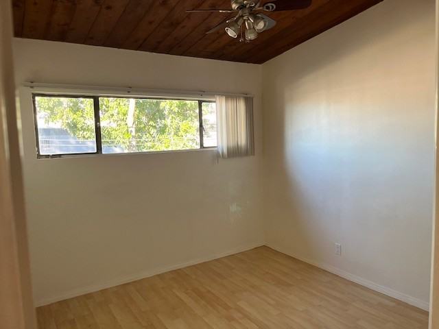 5640 N Gladys Ave #F - Photo 6 of 9