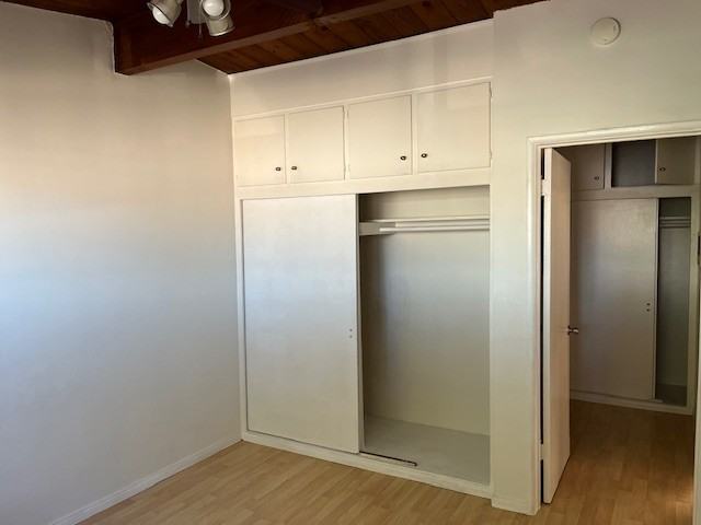 5640 N Gladys Ave #F - Photo 7 of 9