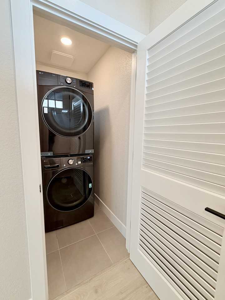 4085 Peters Ct #NA - Photo 3 of 21