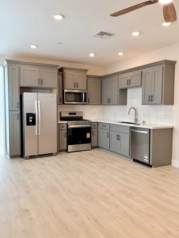 4085 Peters Ct #NA - Photo 4 of 21