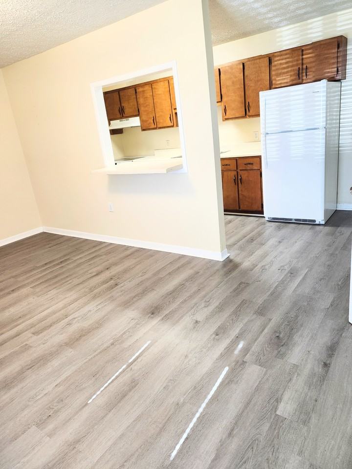 5230 Beach Dr #A - Photo 4 of 23