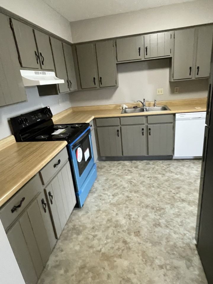 3700 Mack Rd #14 - Photo 4 of 9