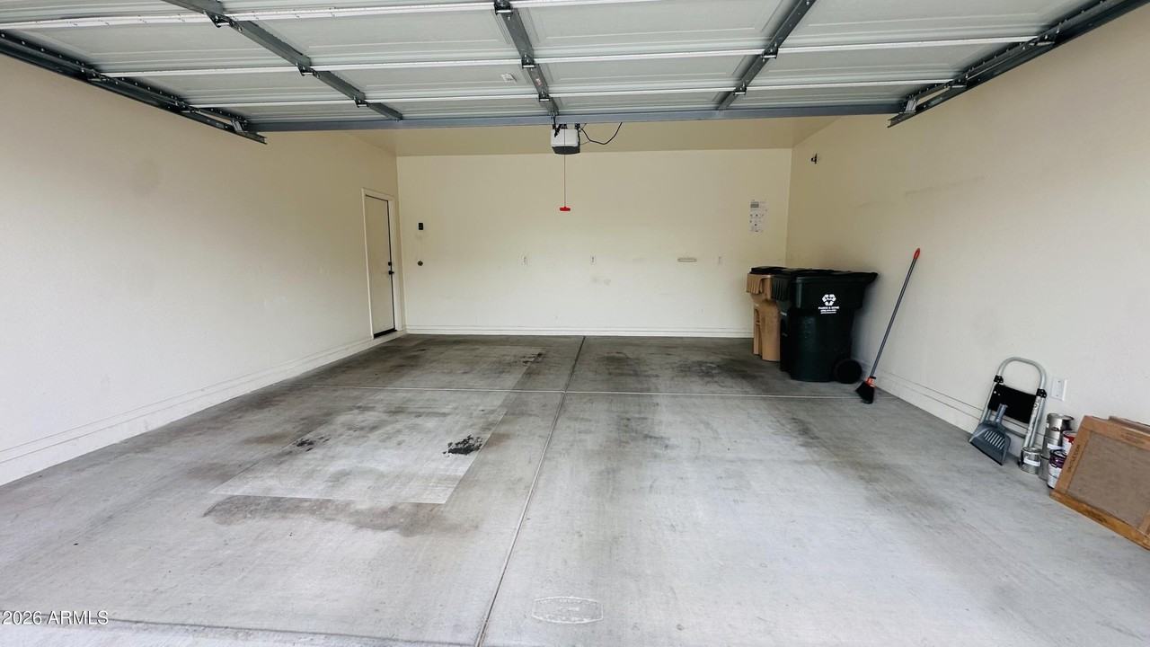 12115 W Rowel Rd - Photo 7 of 7