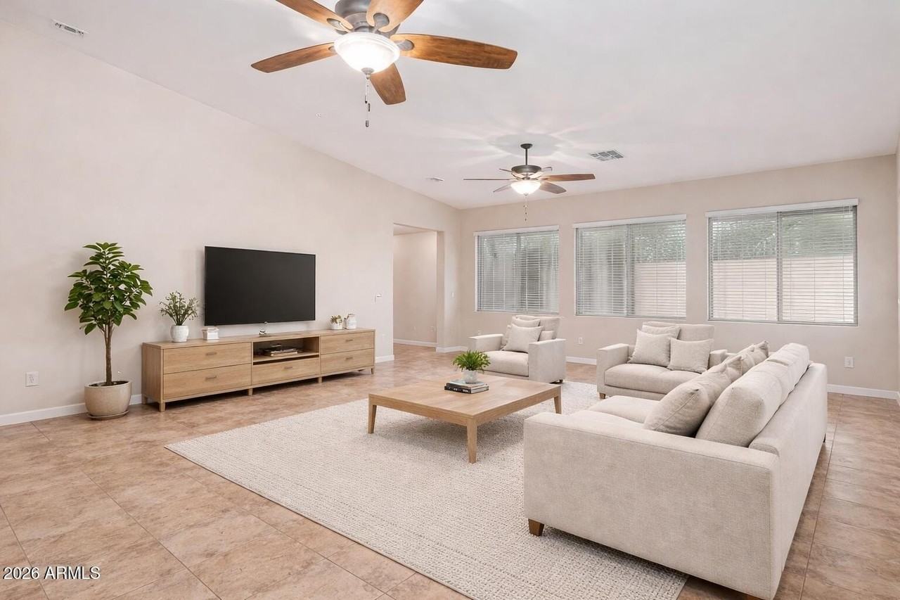 25667 W Primrose Ln - Photo 7 of 29