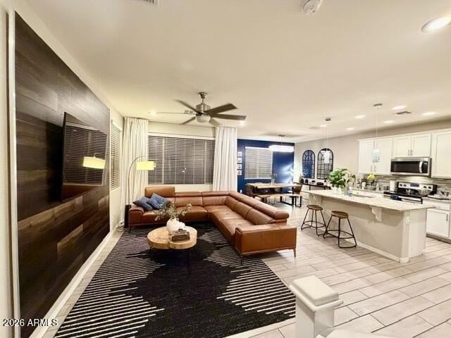 2254 E University Dr Unit 14 #14 - Photo 6 of 27