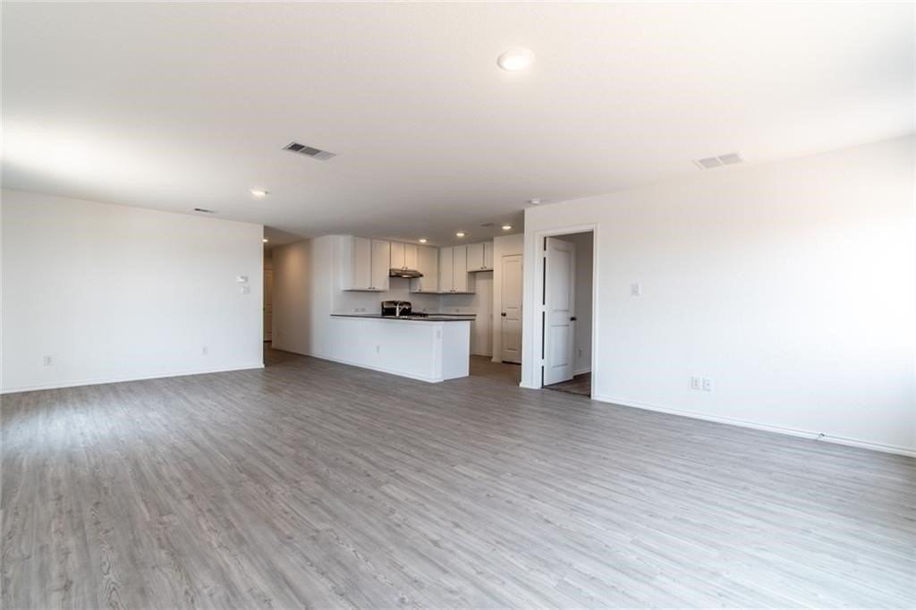 2302 Medusa Dr - Photo 3 of 29