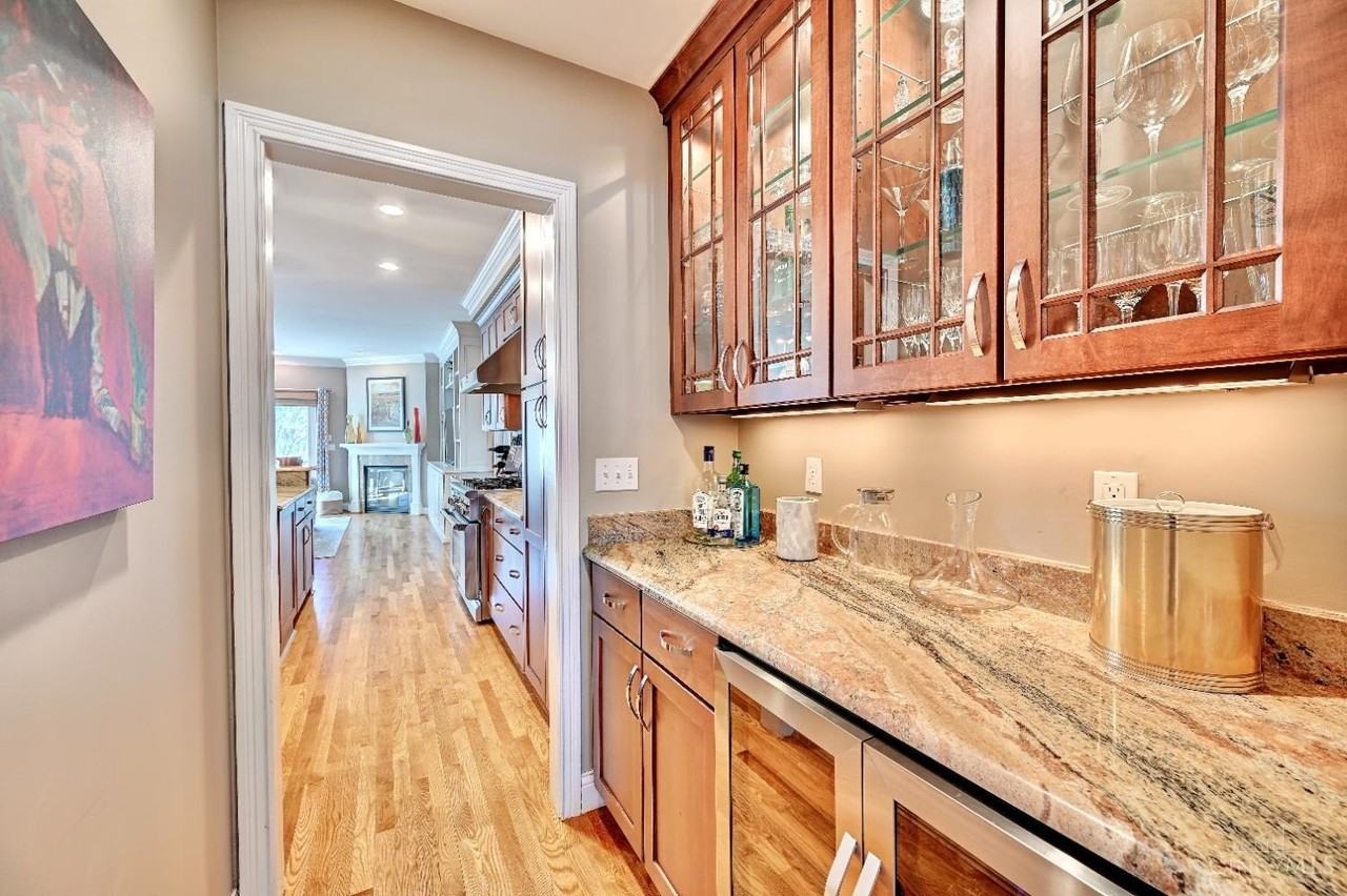 434 Strafer St - Photo 7 of 28