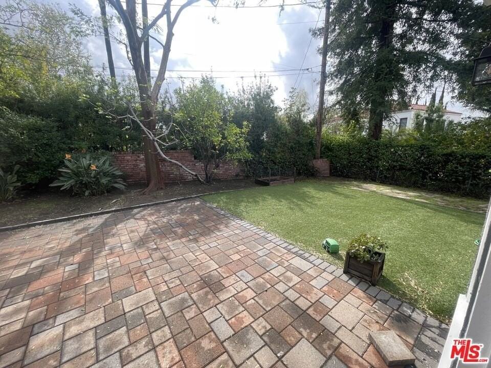 4160 Holly Knoll Dr - Photo 3 of 27