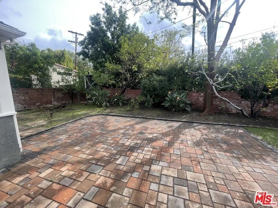 4160 Holly Knoll Dr - Photo 6 of 27