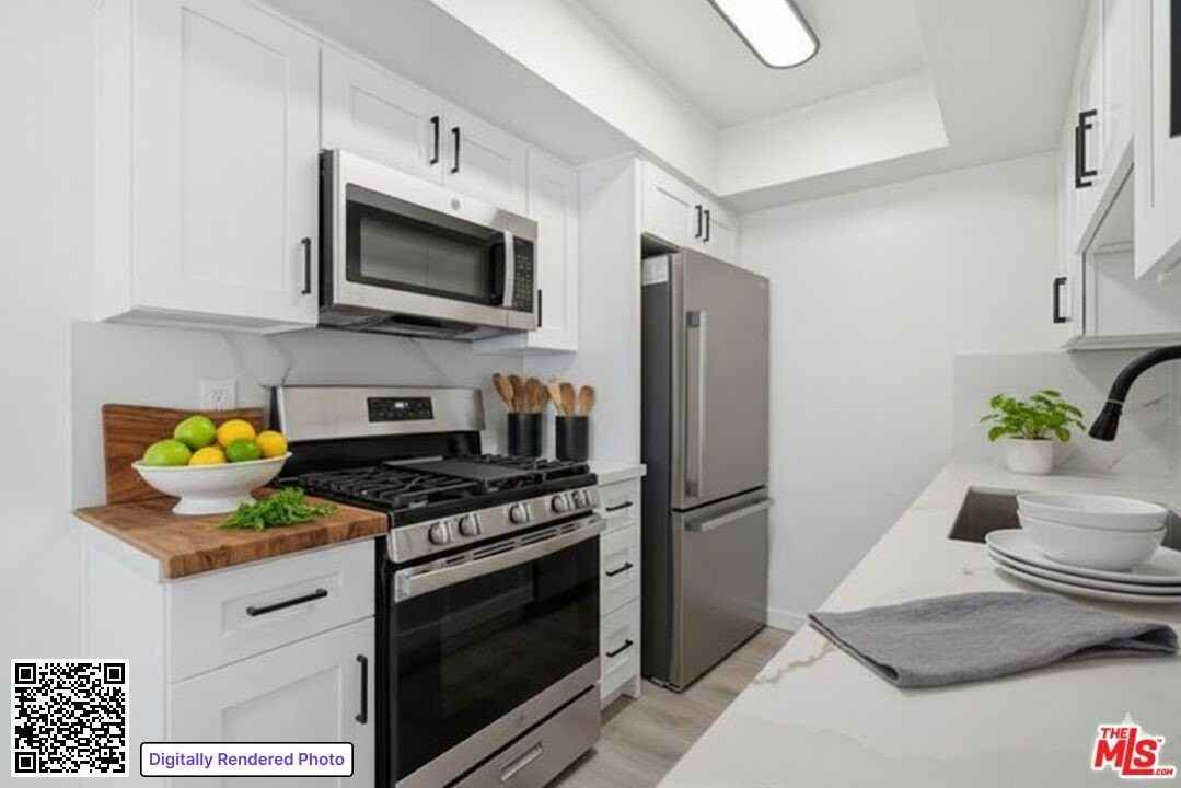 3321 Keystone Ave Apt 4 #4 - Photo 5 of 19