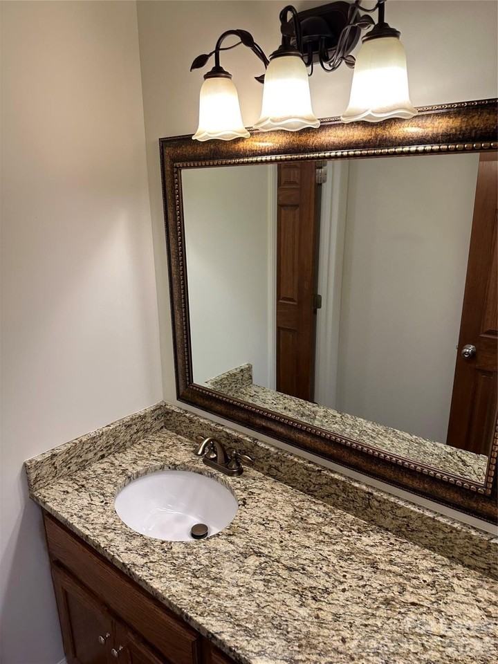 124 Moonlight Way - Photo 5 of 15