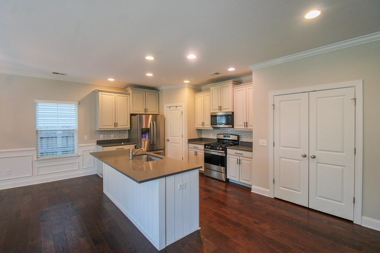 1149 Sumner Ave - Photo 3 of 26