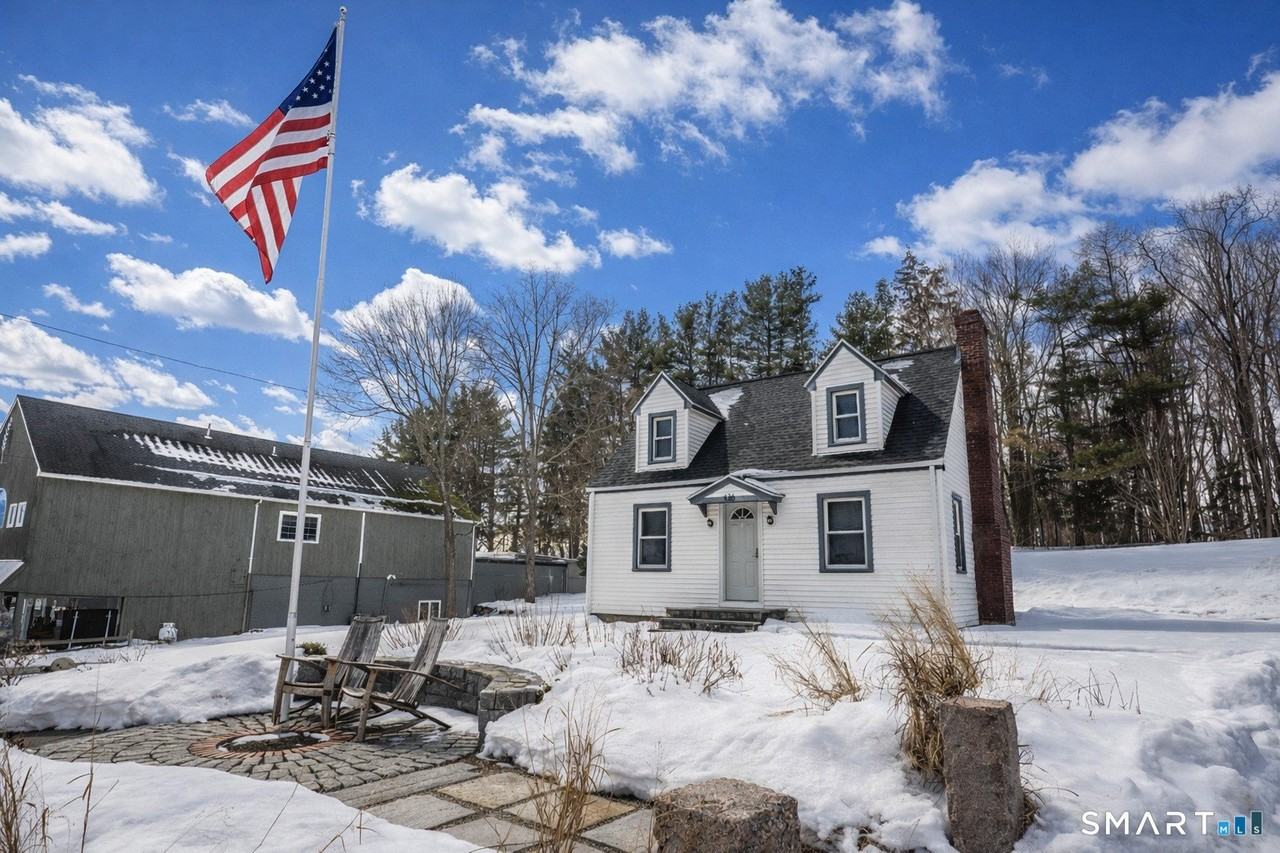 426 Main St - Photo 2 of 16