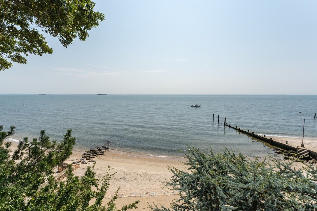 55 Shore Rd - Photo 2 of 33