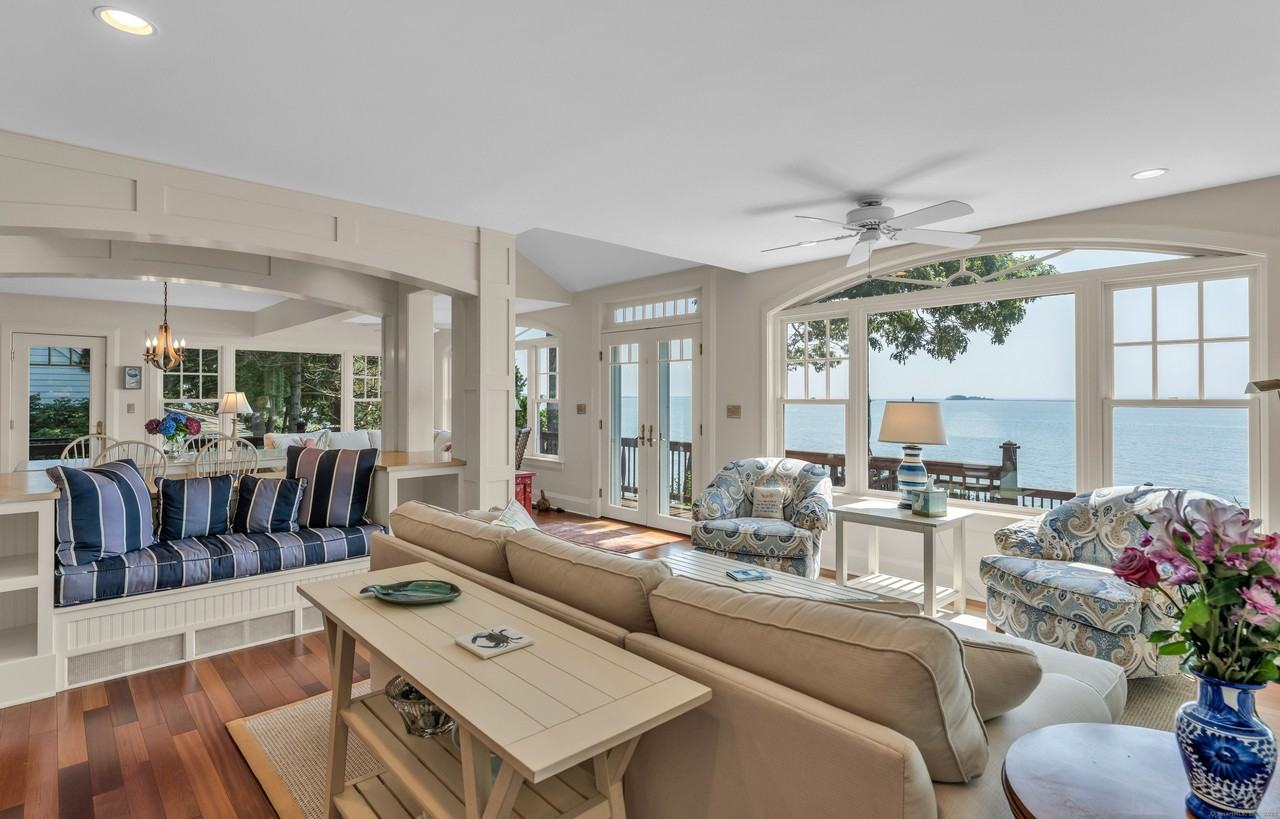 55 Shore Rd - Photo 4 of 33