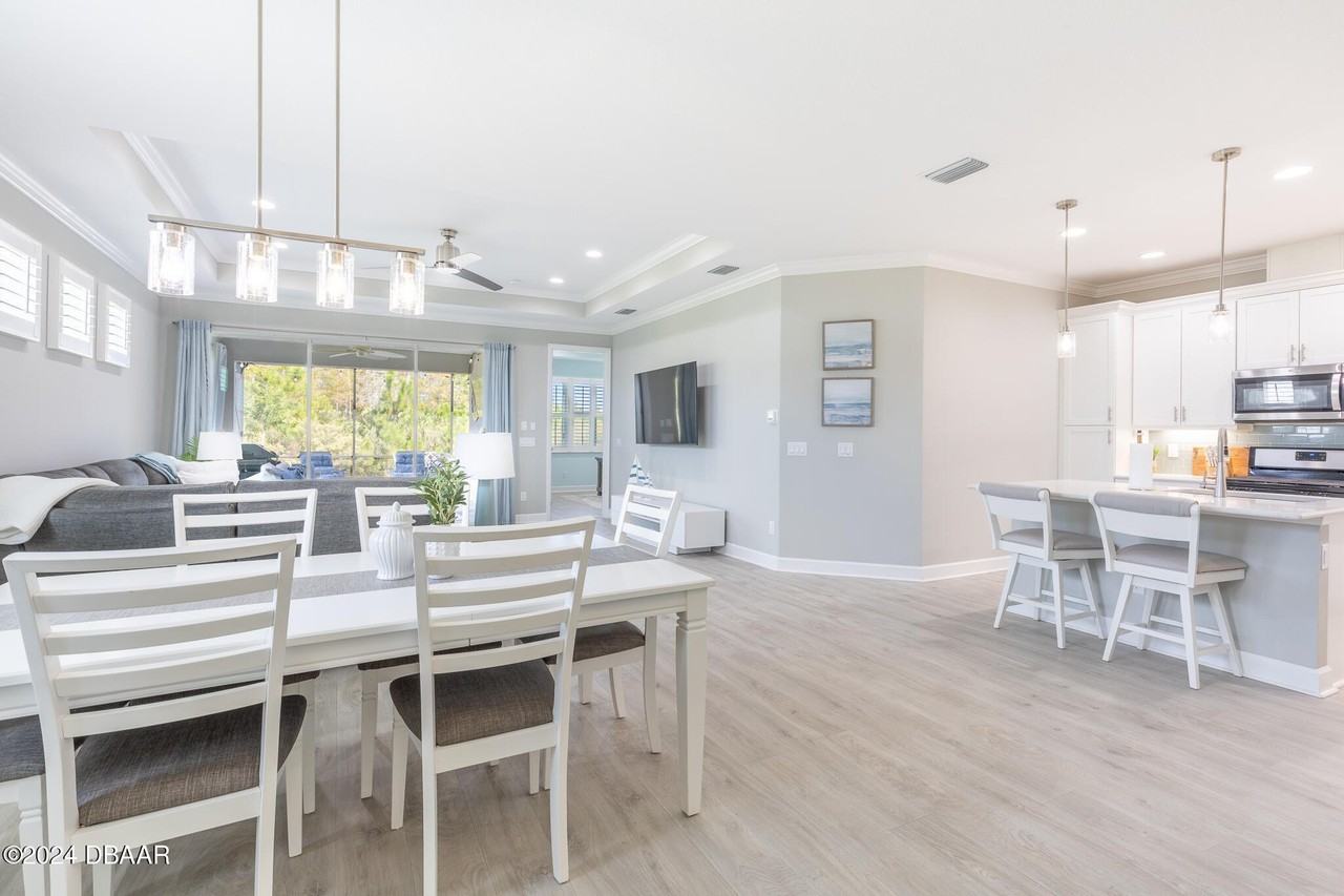 349 High Tide Ln - Photo 3 of 50