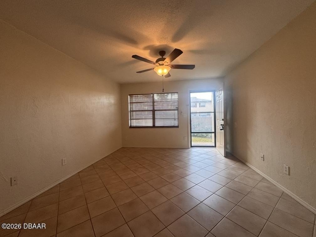 1351 S Ridgewood Ave Apt 26 #26 - Photo 3 of 12