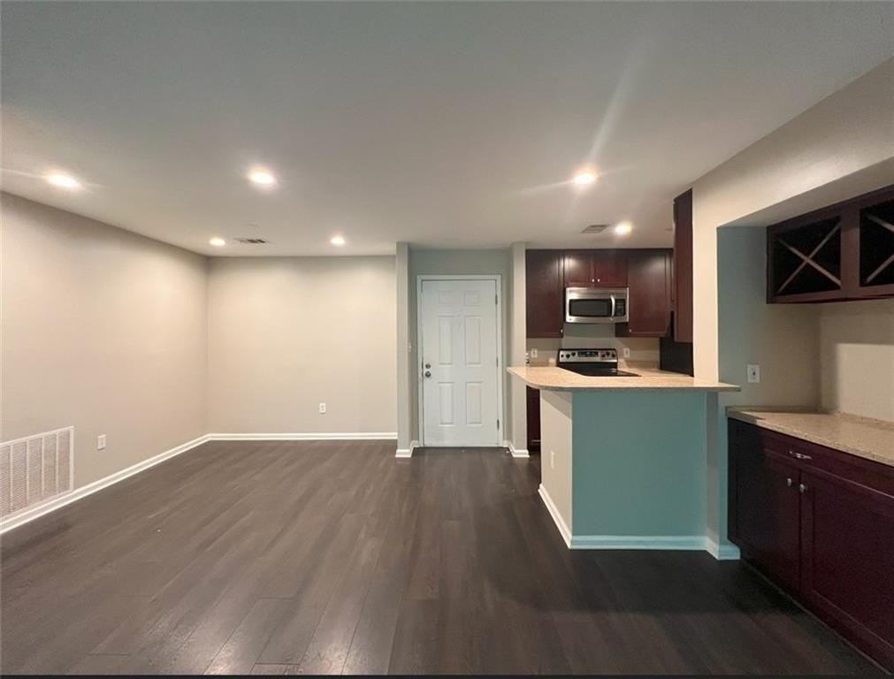 3312 Pine Heights Dr Ne - Photo 5 of 26