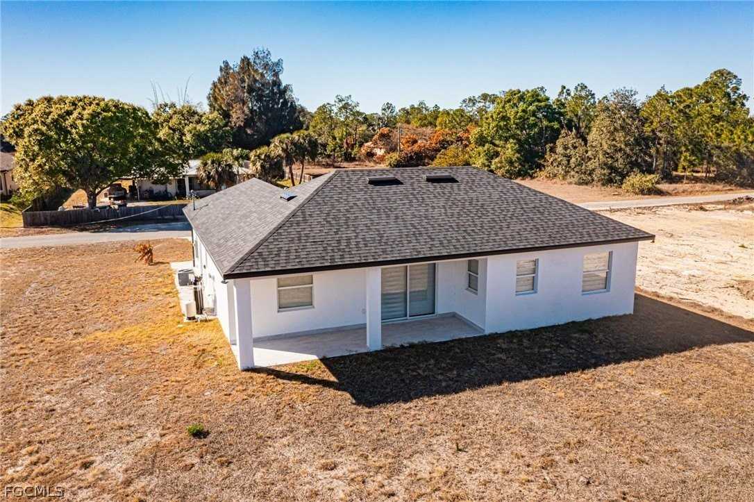 1414 Jefferson Ave - Photo 3 of 42