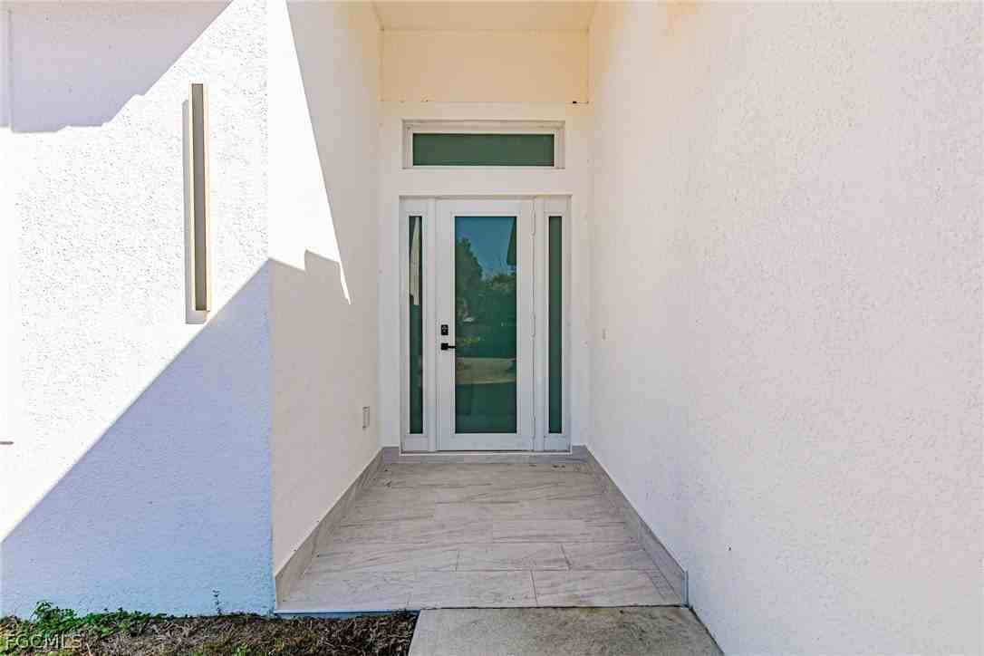 1414 Jefferson Ave - Photo 4 of 42