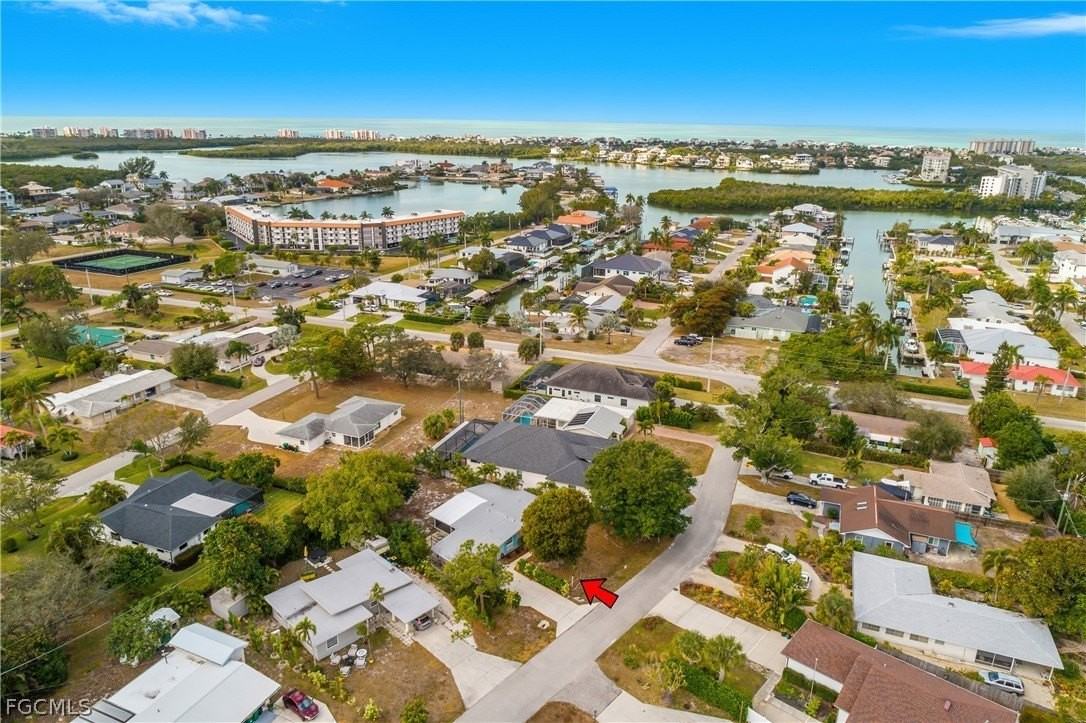 174 2nd St - Photo 4 of 28