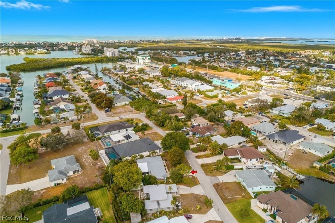 174 2nd St - Photo 5 of 28