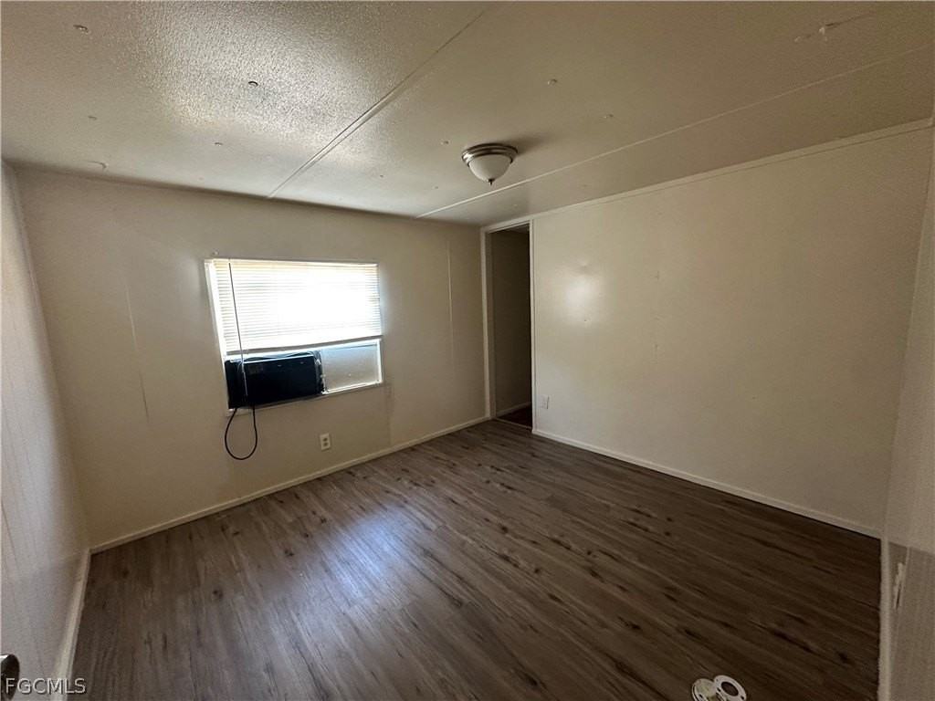 8085 Tolles Dr - Photo 7 of 7