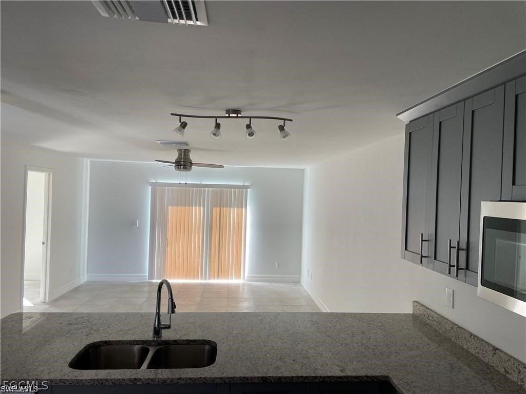 1114 Capetown Ave Unit B #B - Photo 4 of 10