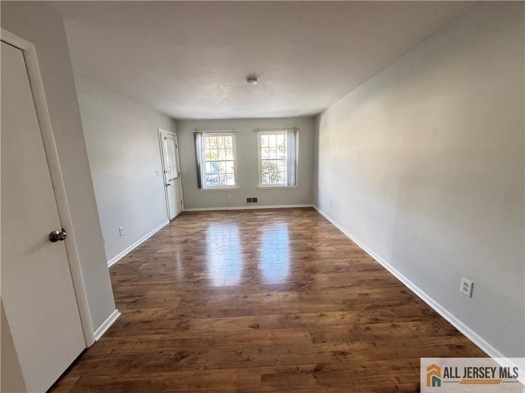 15 Hanover Sq #C - Photo 2 of 27