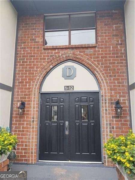 6851 Roswell Rd #D10