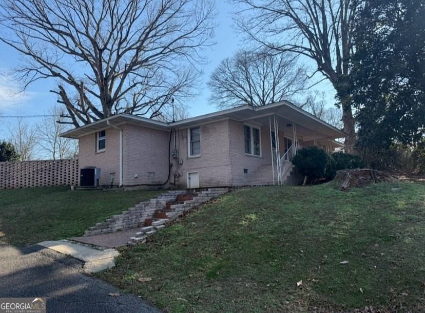 10416 Lavonia Rd - Photo 3 of 21