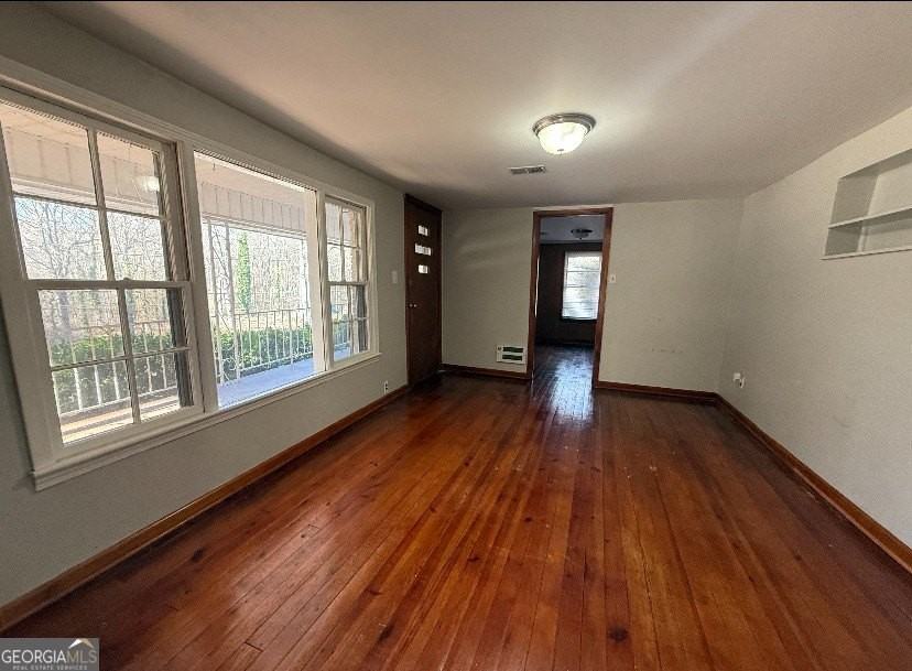 10416 Lavonia Rd - Photo 5 of 21