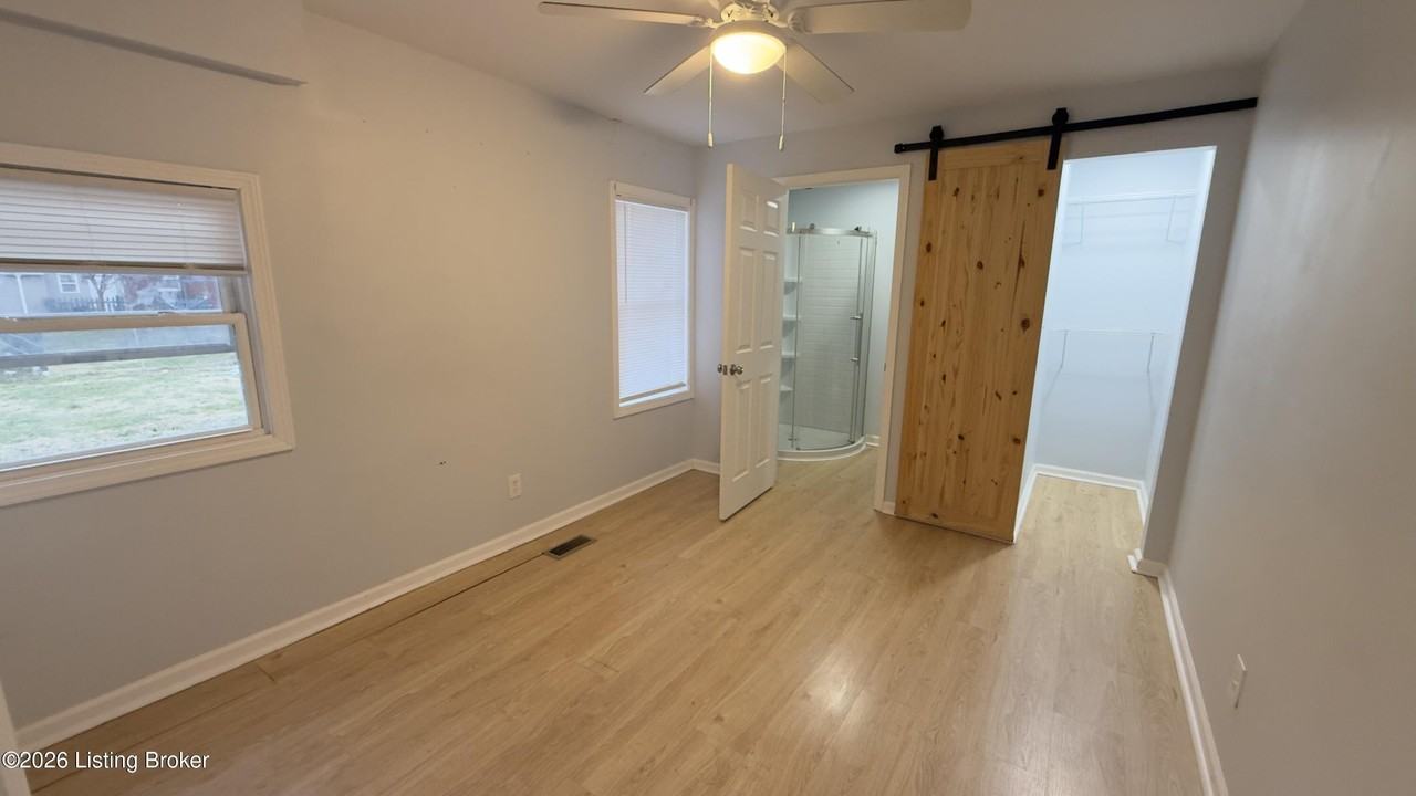 4203 Searcy Dr - Photo 5 of 10