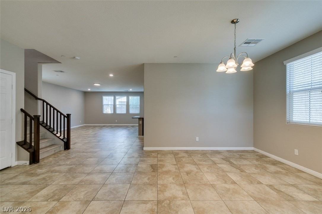 137 Littlestone St - Photo 3 of 50