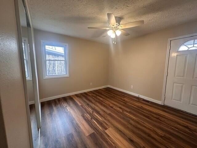 622 Eiserman Ave - Photo 7 of 33