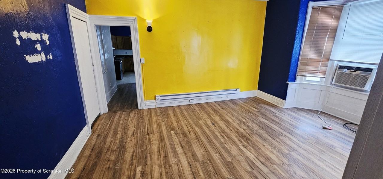 1319 Washburn St 1st Fl #1stFL - Photo 4 of 10