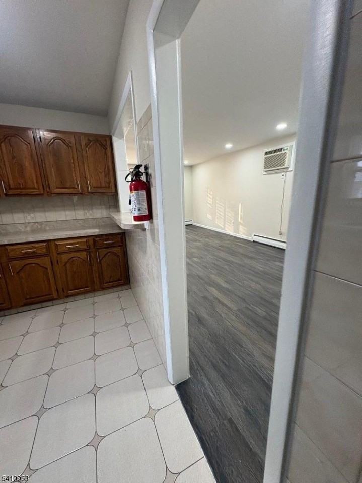 128 Floyd St #2 - Photo 4 of 5