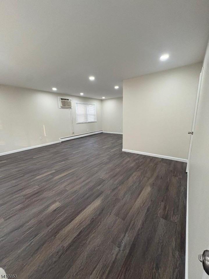 128 Floyd St #2 - Photo 5 of 5