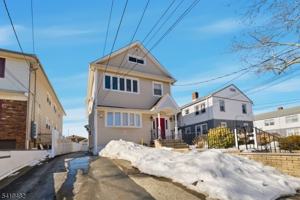 featured image of 1034 Madison Ave #3