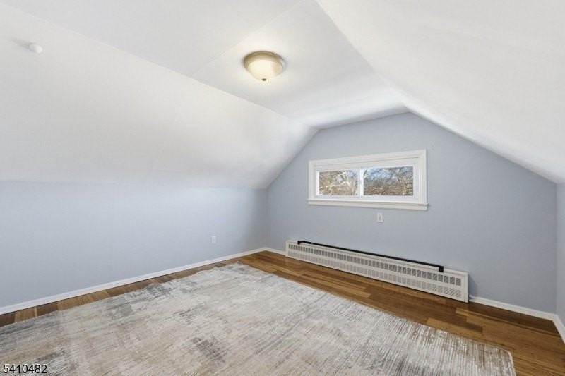 1034 Madison Ave #3 - Photo 4 of 16