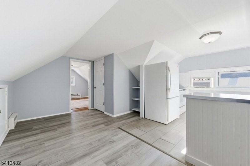 1034 Madison Ave #3 - Photo 7 of 16